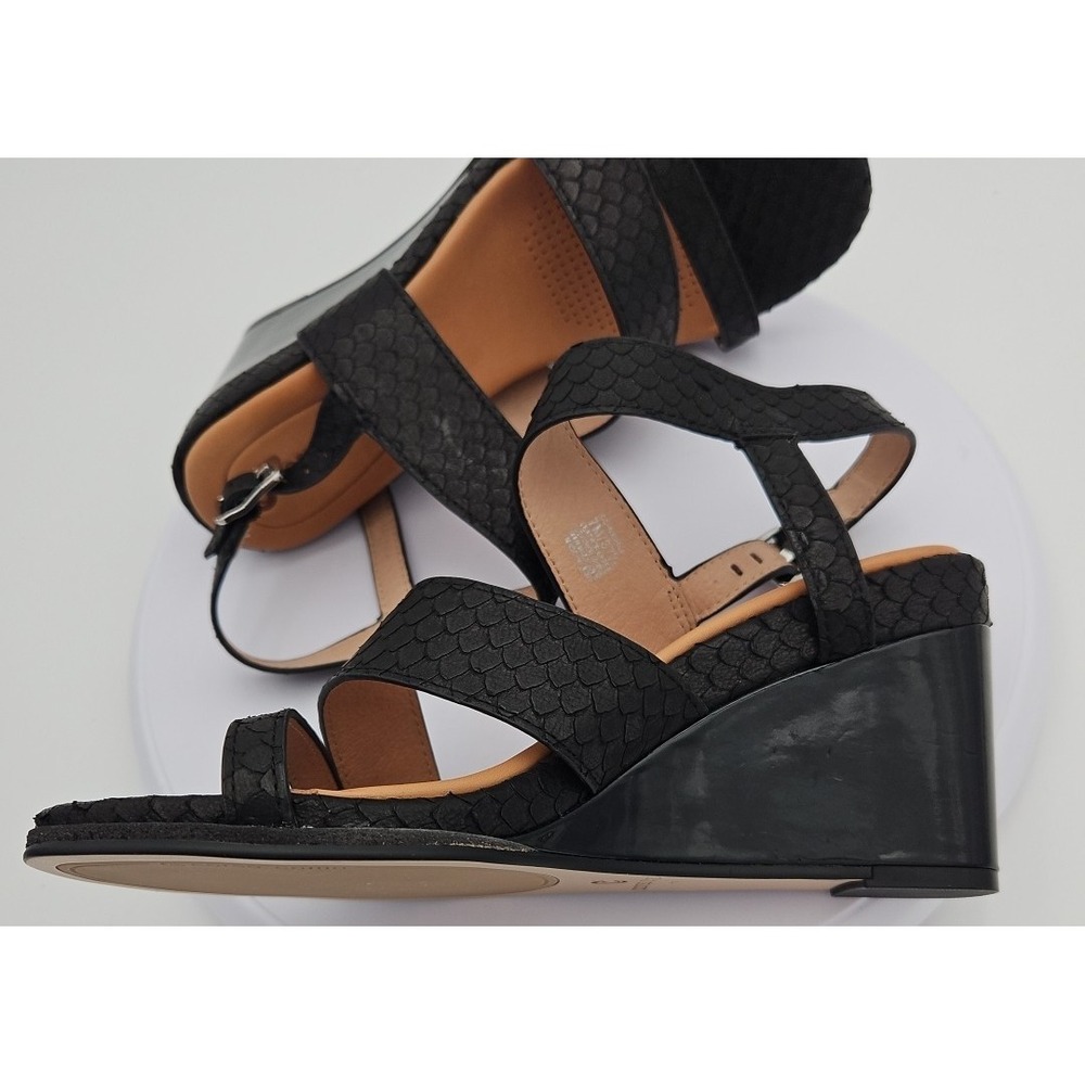 CC Corso Como NASHILA Black Leather W/7.5 Snake Accent Wedge Strappy Sandal NWOB - Picture 12 of 15